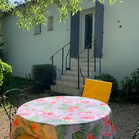 Couette-café La Nesque